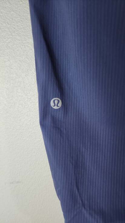 Lululemon - Picture 4 of 4